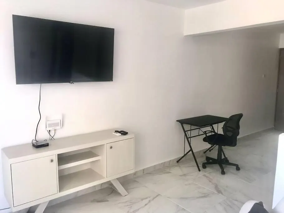 5A Lia 12 Studio 1 Block From 5 Av Wifi 60 Mbs Playa del Carmen