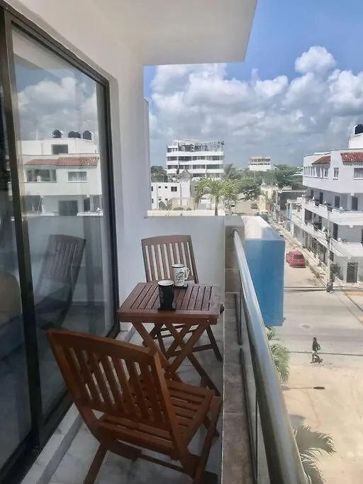 Apartment 5A Lia 12 Studio 1 Block From 5 Av Wifi 60 Mbs Playa del Carmen